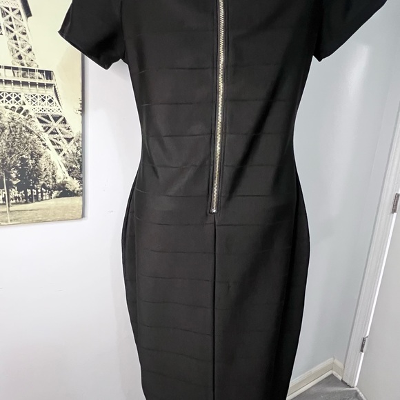 Haute Monde Elegant Black Midi Dress - Picture 6 of 9